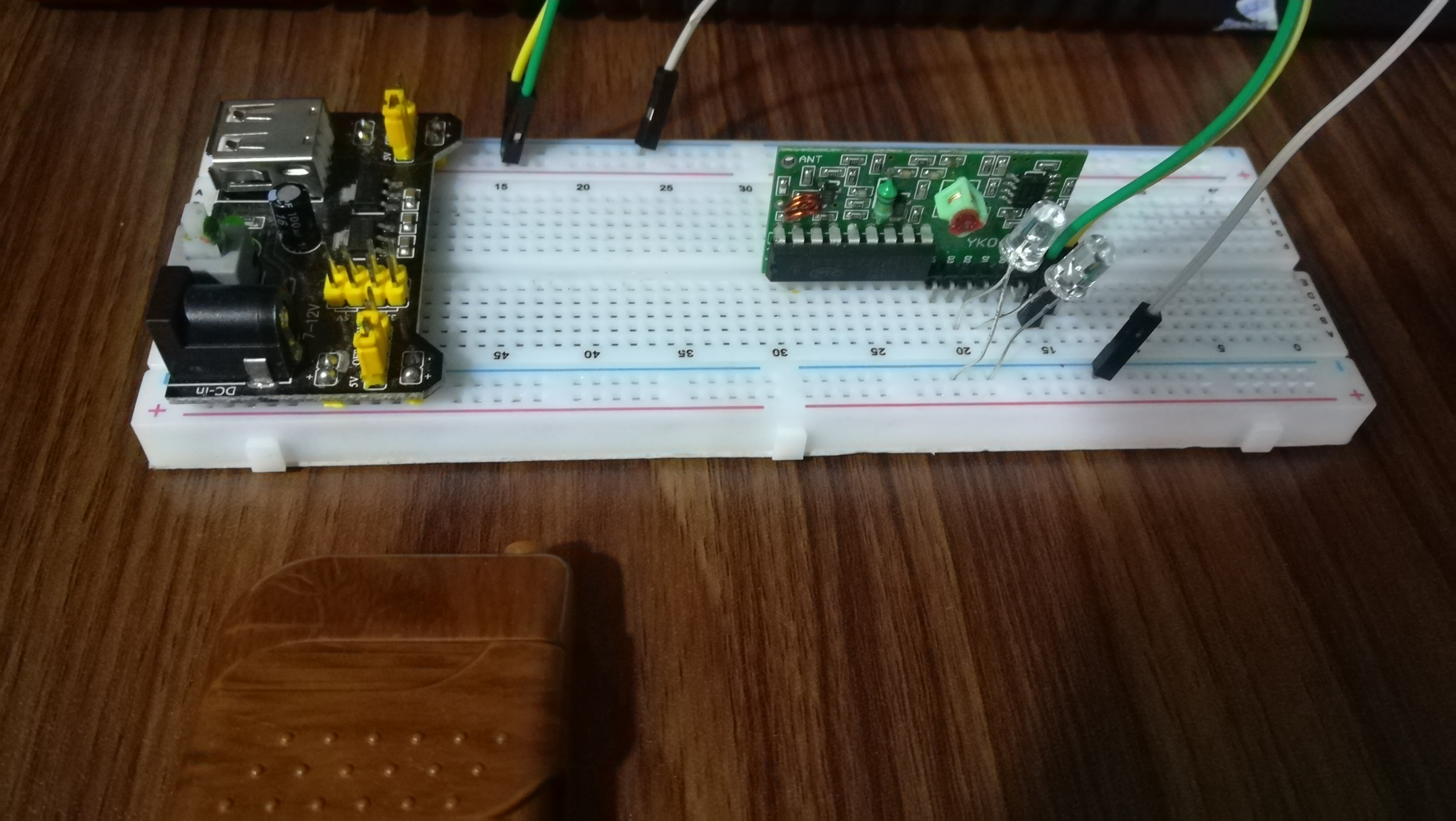 433MHz RF Transmitter & Receiver (YK04) Project – Wireless LED Control Guide